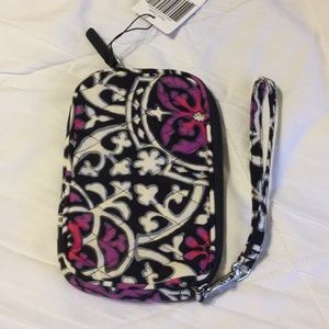 Vera Bradley Tech Case in Scroll Medallion